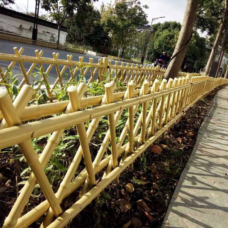 绿色仿竹护栏 不锈钢材质仿竹护栏隔离栅