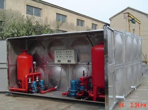 广西象州县不锈钢保温箱泵一体化水箱 不锈钢水箱