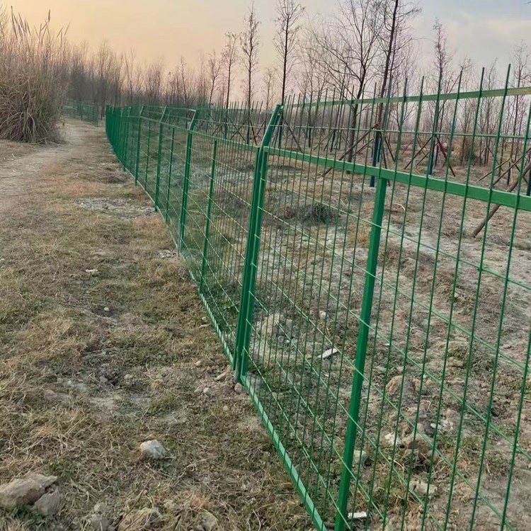 中久种植园围栏防护网 镀锌铁丝菱形网 矿用勾花网围栏防护网