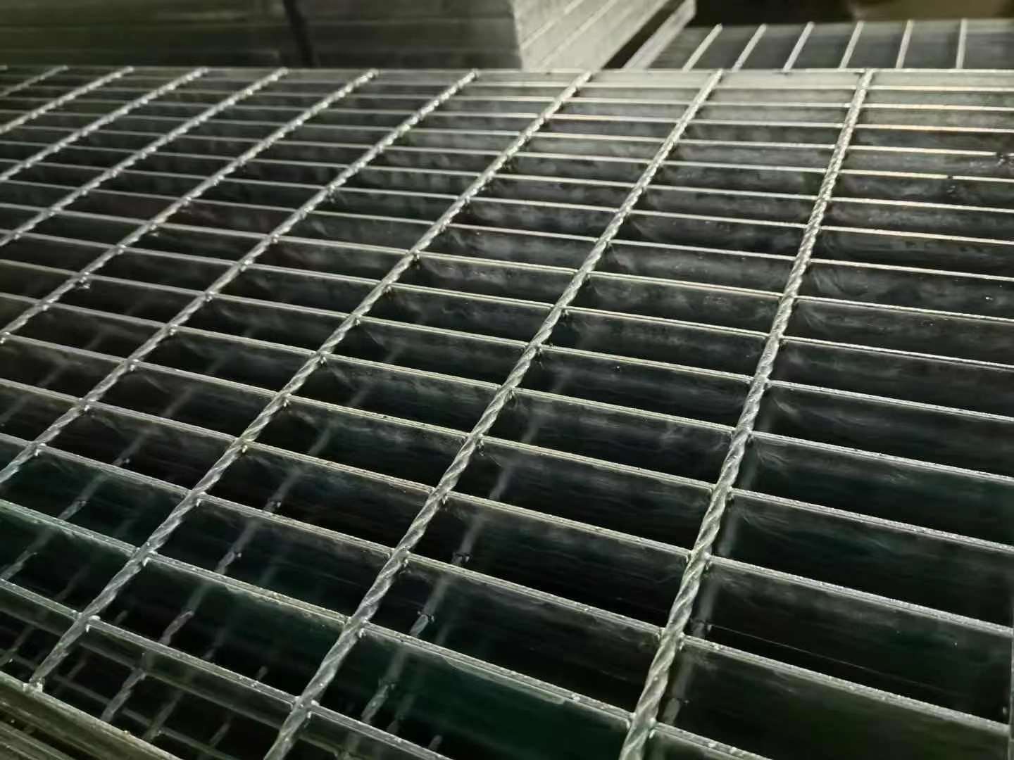 河北江洋丝网重载钢格板