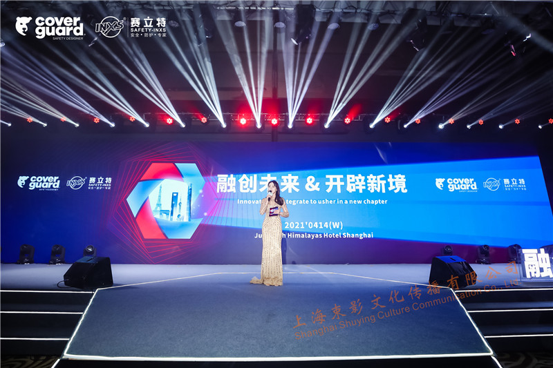 上海led显示屏租赁公司分享怎么选择舞台LED屏