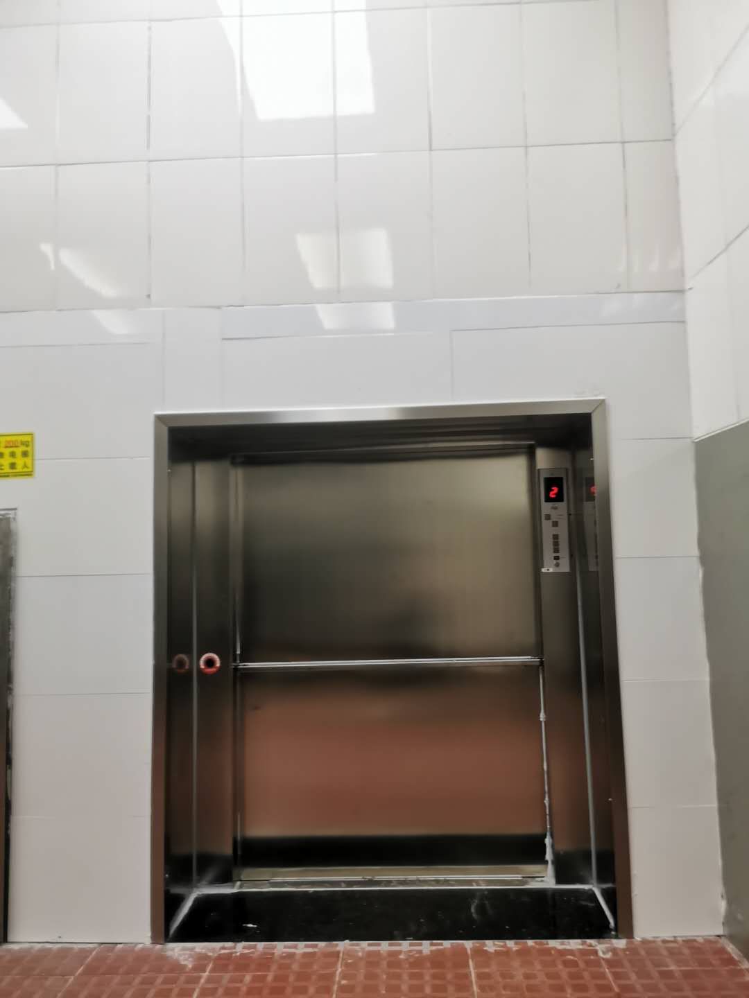 萍乡传菜电梯排名 广菱电梯 完善售后