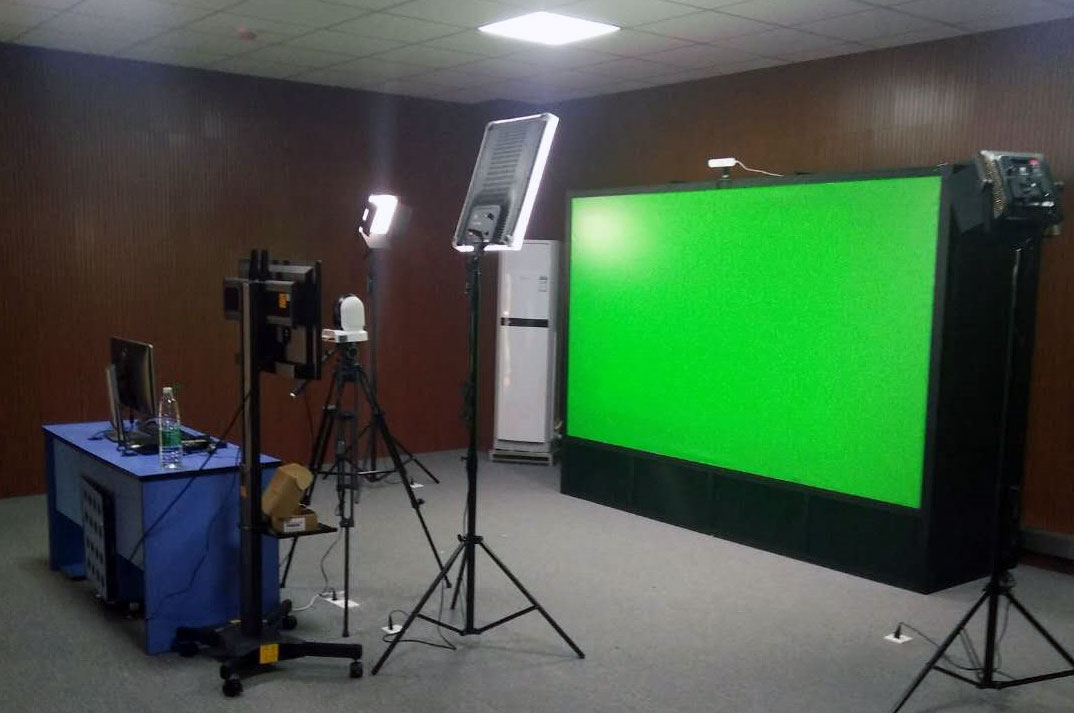 新维讯录课室制作系统4K互动绿板录课