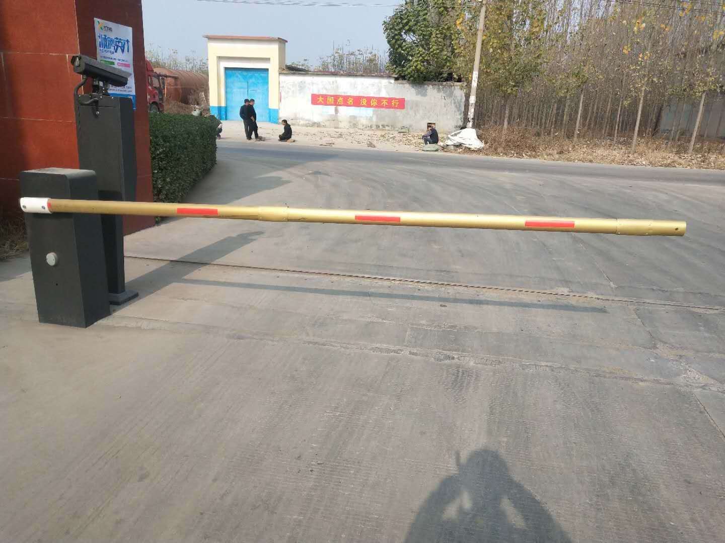 连云港停车场挡车杆图片 厂家安装