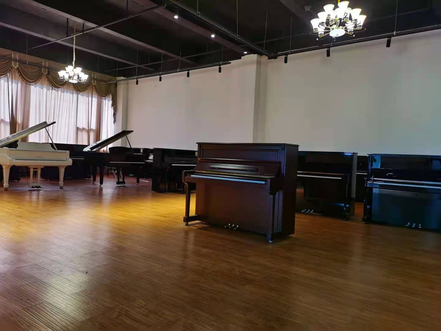 郑州贝希斯坦钢琴