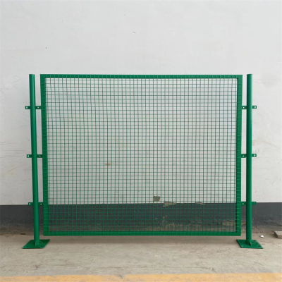 焊接护栏网道路隔离围栏网散养殖围栏网可定制