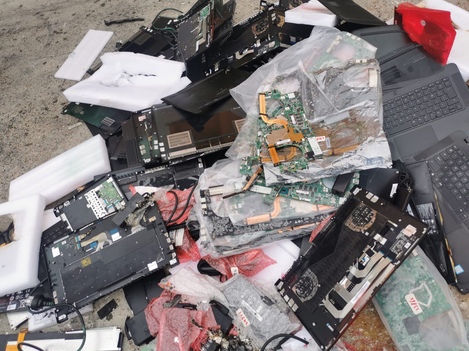 韶关电脑机箱拆解中国香港废品处理公司 资质齐全
