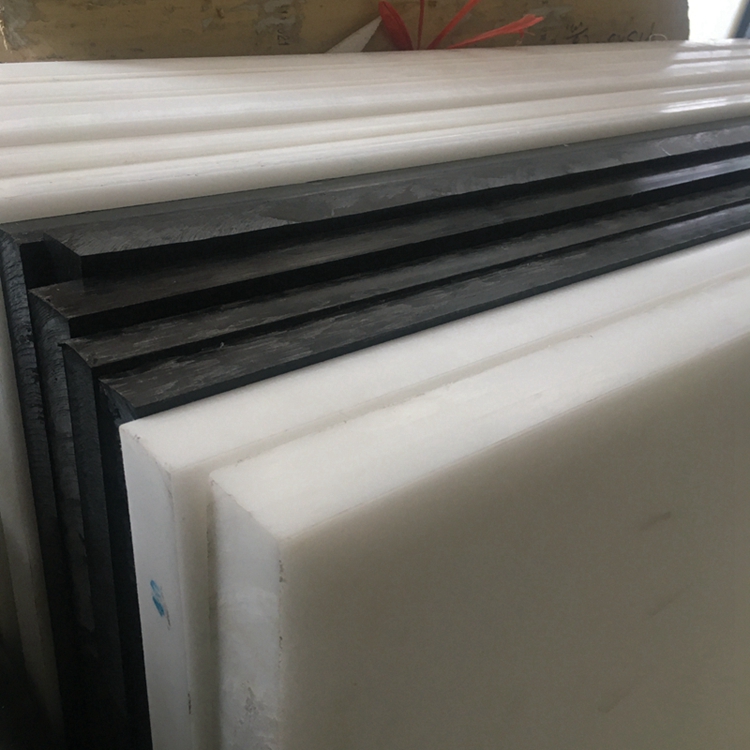 POM板一般有有几种型号POM-C/H黑色、白色が进口POM板热塑性塑料中是较坚硬的