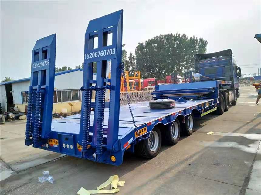 湘桥物流拉货13米货车9米6高栏车机械运输