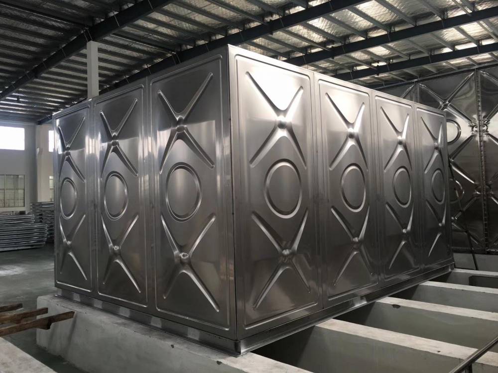乌鲁木齐厂家批发箱泵一体化泵房装配式镀锌板不锈钢水箱全国包邮包安装
