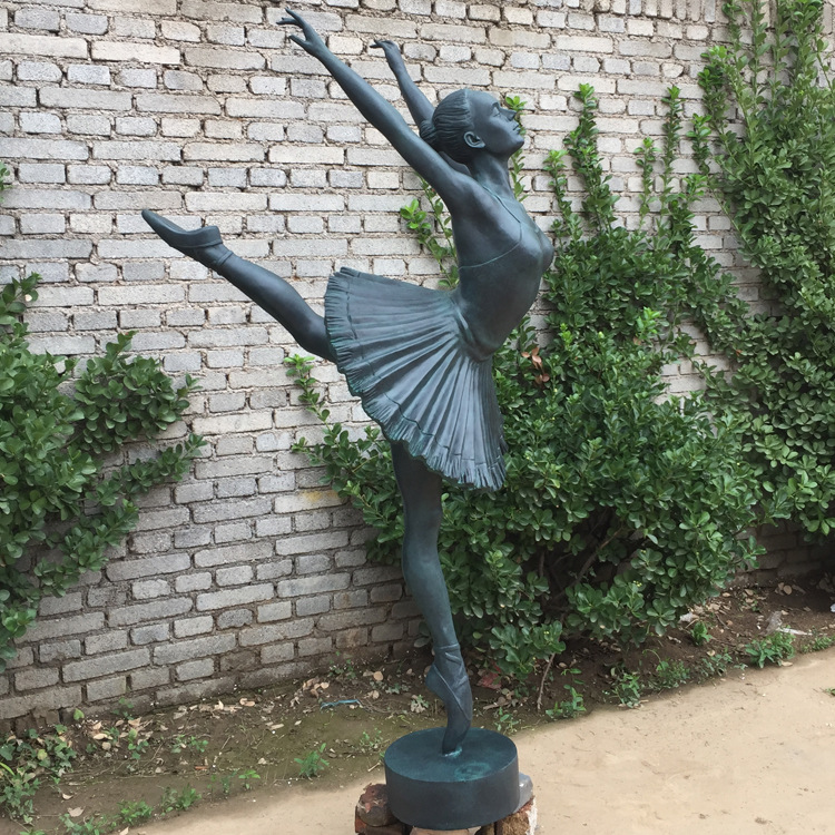 铸铜跳舞人物雕塑，跳芭蕾的女孩铜雕塑