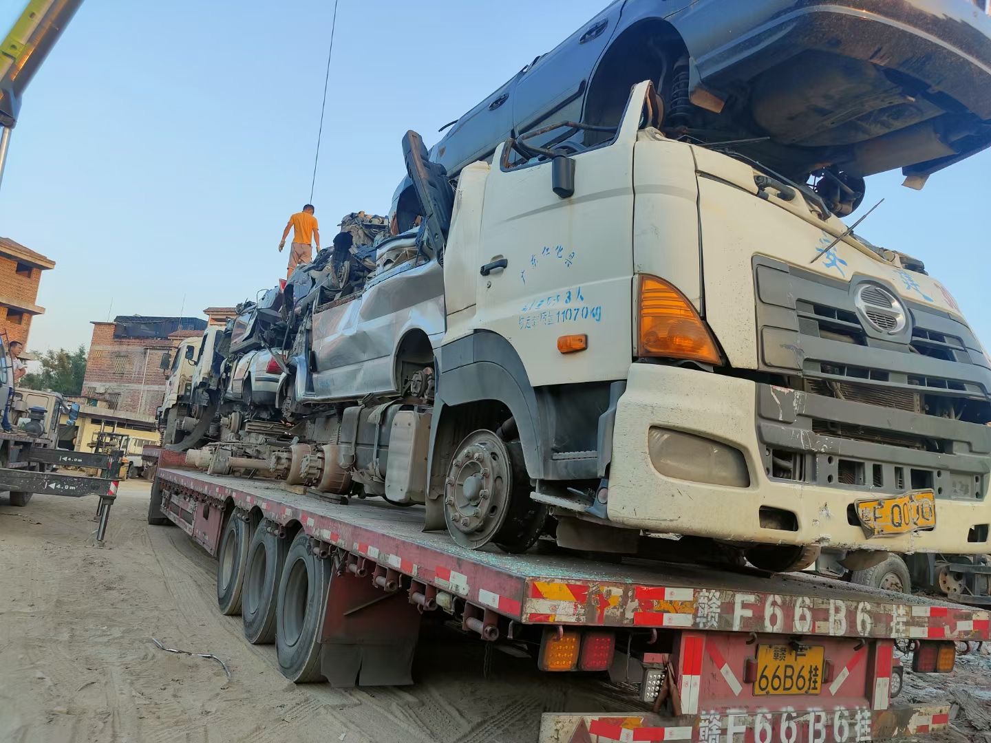 广东报废汽车回收供货商 回收卡车 称重结款