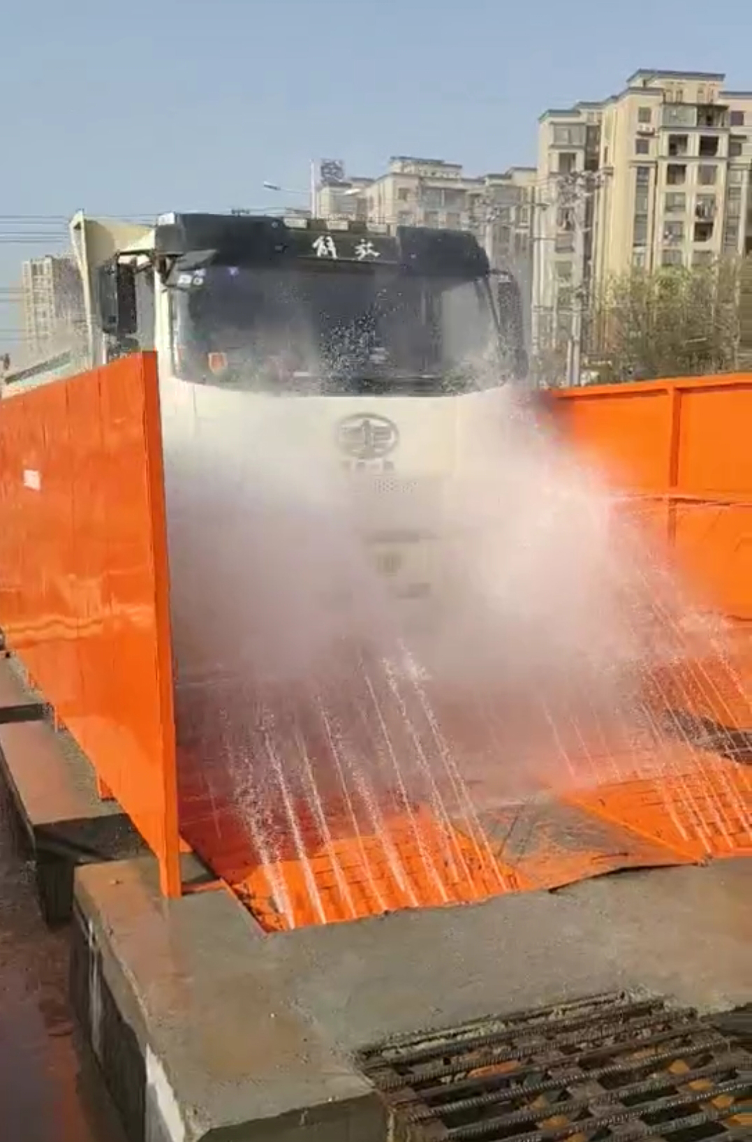 湘潭工程煤矿厂车辆角钢喷淋式清洗机