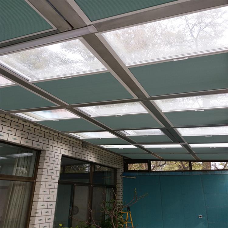 南宁三角天窗蜂巢帘供应商 阳光房顶棚 测量安装