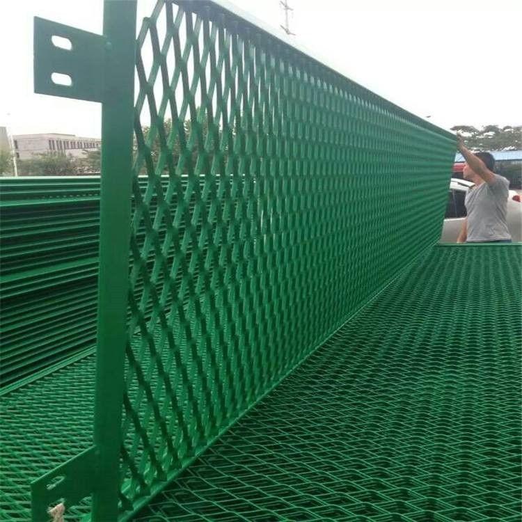 高速公路护栏网浸塑护栏网道路护栏厂家直销全国发货