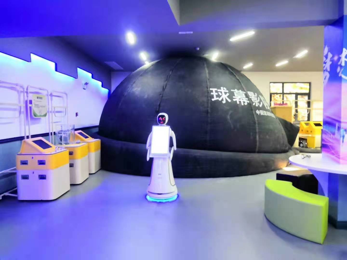 扬州展馆讲解机器人接待服务