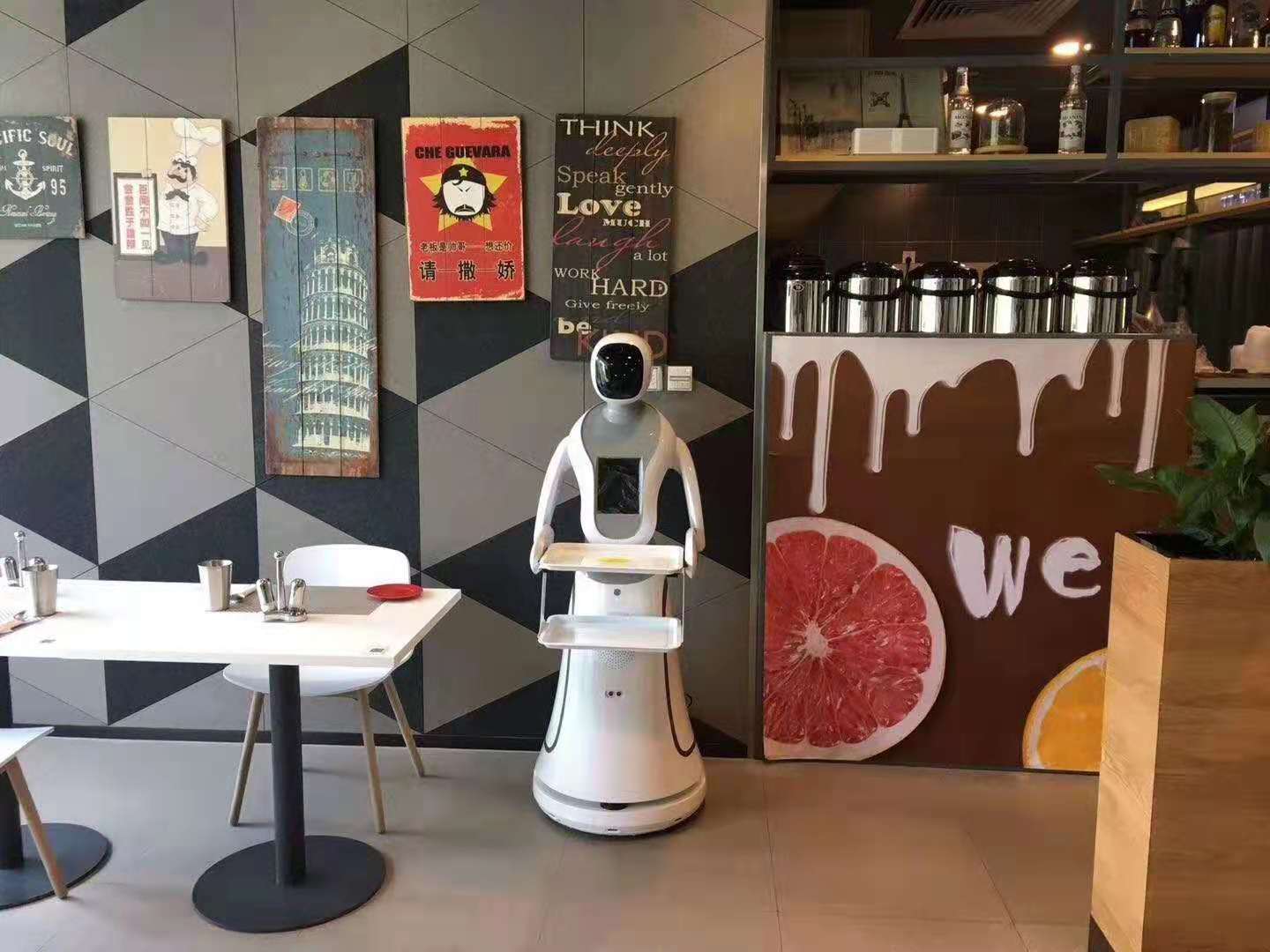伊犁餐饮送餐机器人