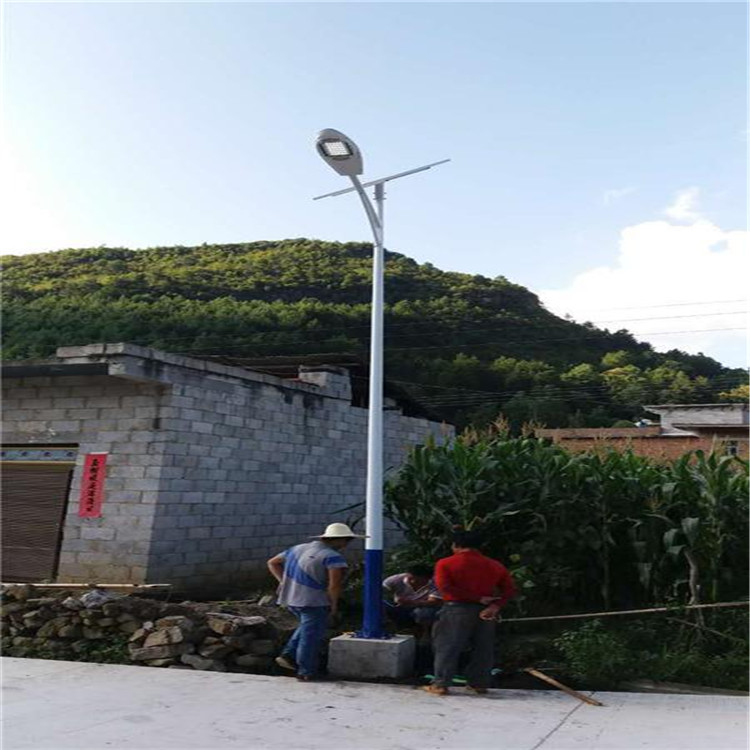 太原太阳能路灯公司 太原太阳能路灯灯杆 路灯安装工程项目