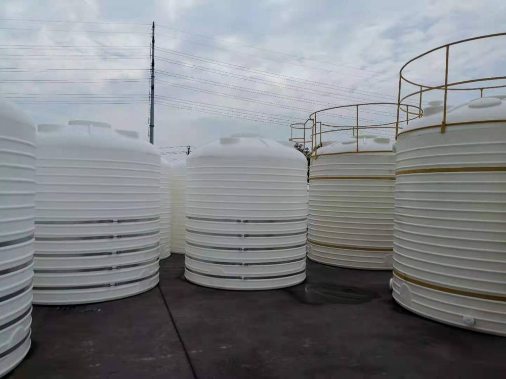 供應四川10噸PE塑料儲罐 PE塑料水箱 賽普10立方塑料儲水桶送貨上門