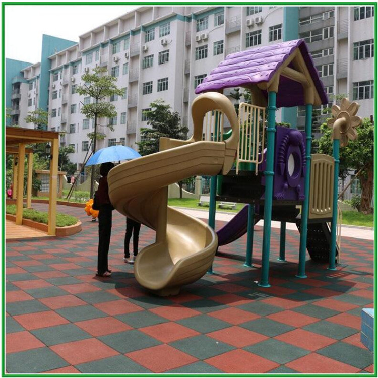 深圳幼儿园户外橡胶地垫