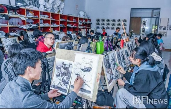 2021年武汉华中艺术学校美术专业怎么报名？2021年武汉华中艺术学校分数线是多少？