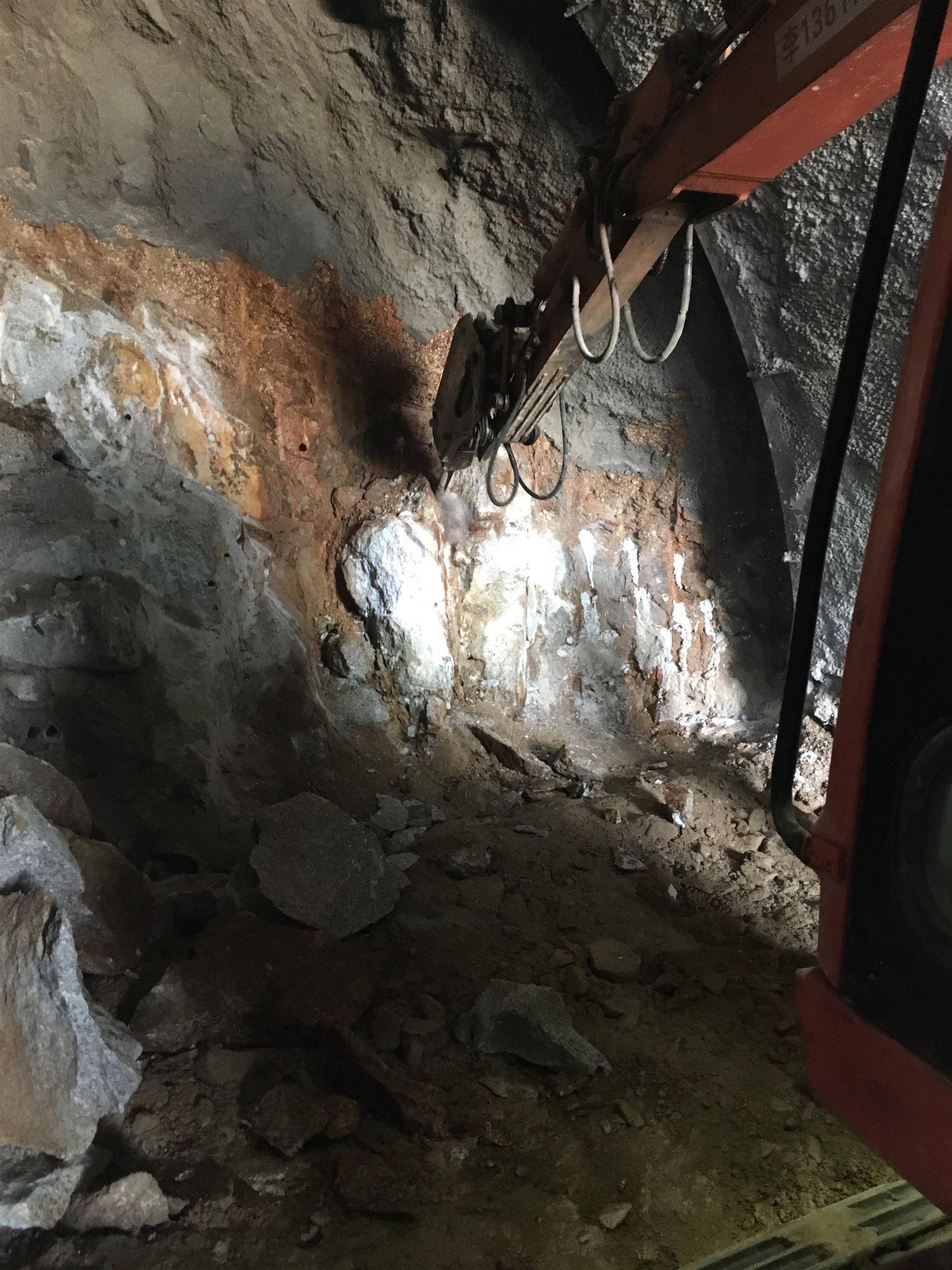 河南隧道掘进锚杆挖机改潜孔机技术好的厂家