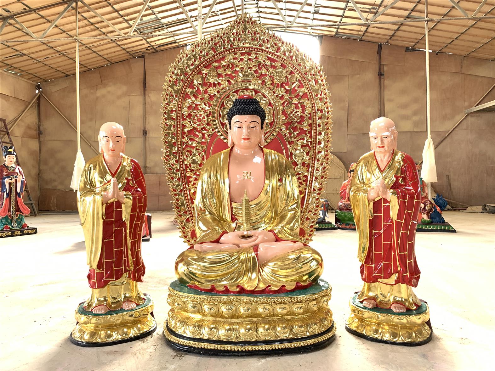 武汉玻璃钢 三世佛神像批发 释迦摩尼佛神像 厂家雕塑