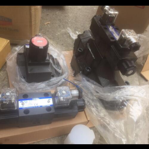 日本YUKEN油研单联叶片泵PV2R4-200-F-RAA-30 双联泵
