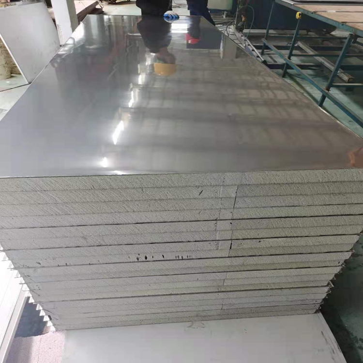 聚酯彩钢板 冷库用聚酯夹芯板 屋面建筑瓦楞板 PU夹芯板