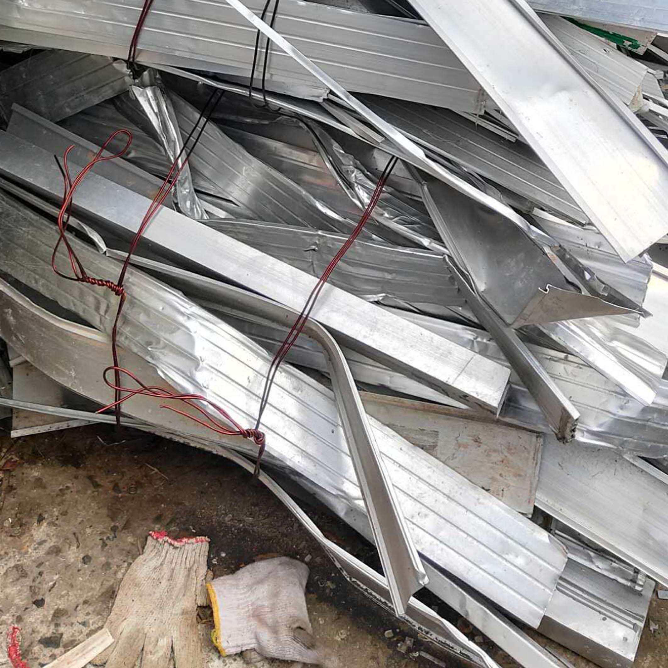 收购各种铝废料深圳高价回收铝合金铝模冲压铝片等
