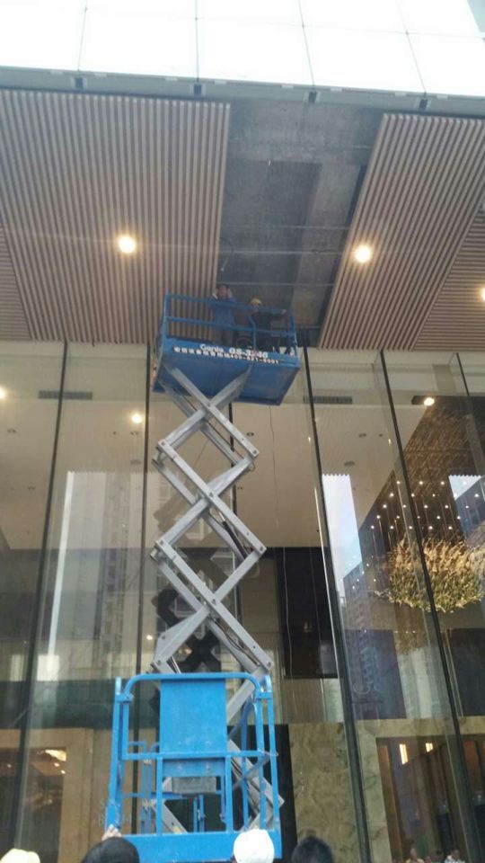 梅州幕墙玻璃维修报告