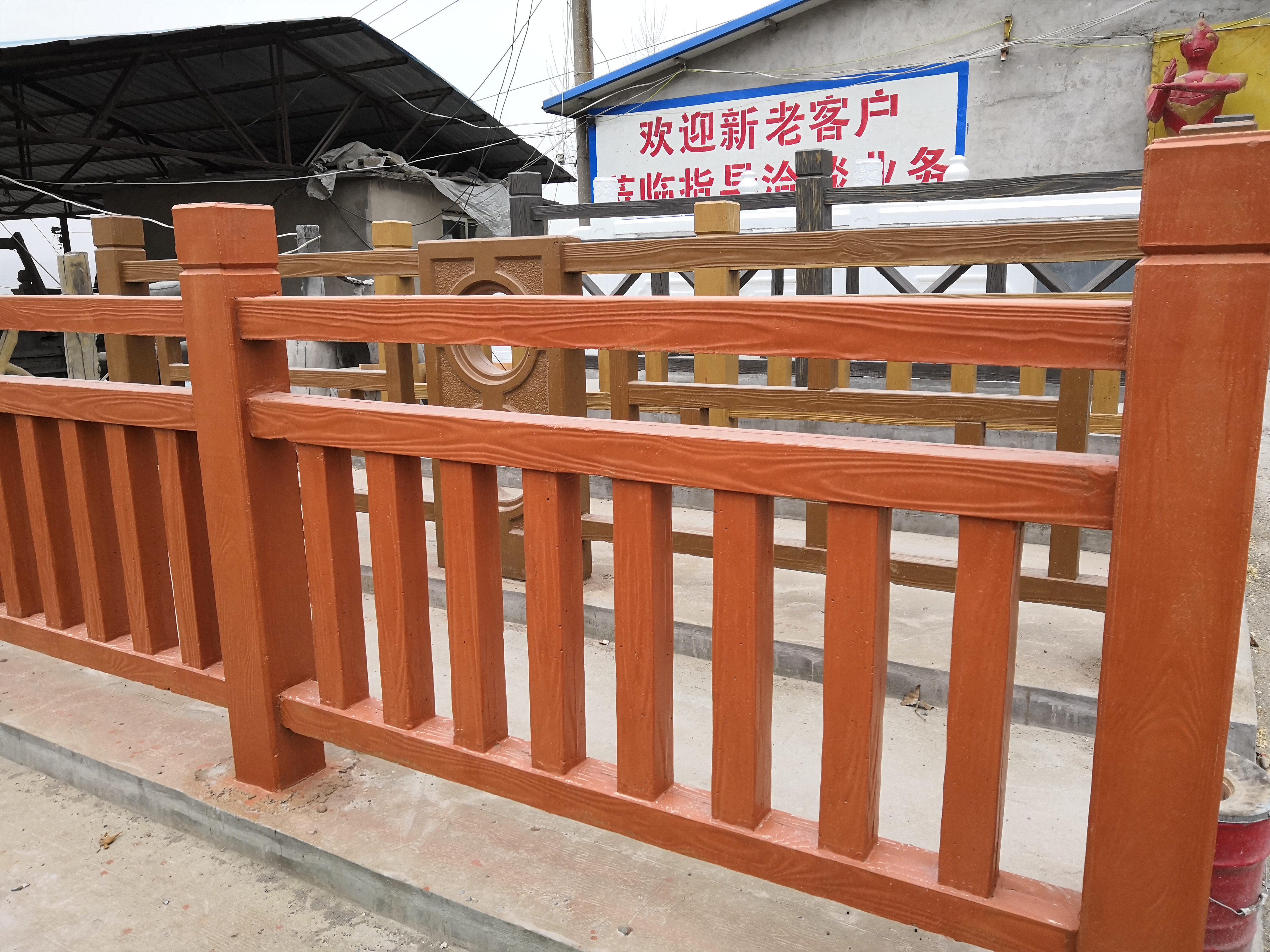 水泥木护栏 混凝土木纹手工栏杆 水泥桥梁围栏