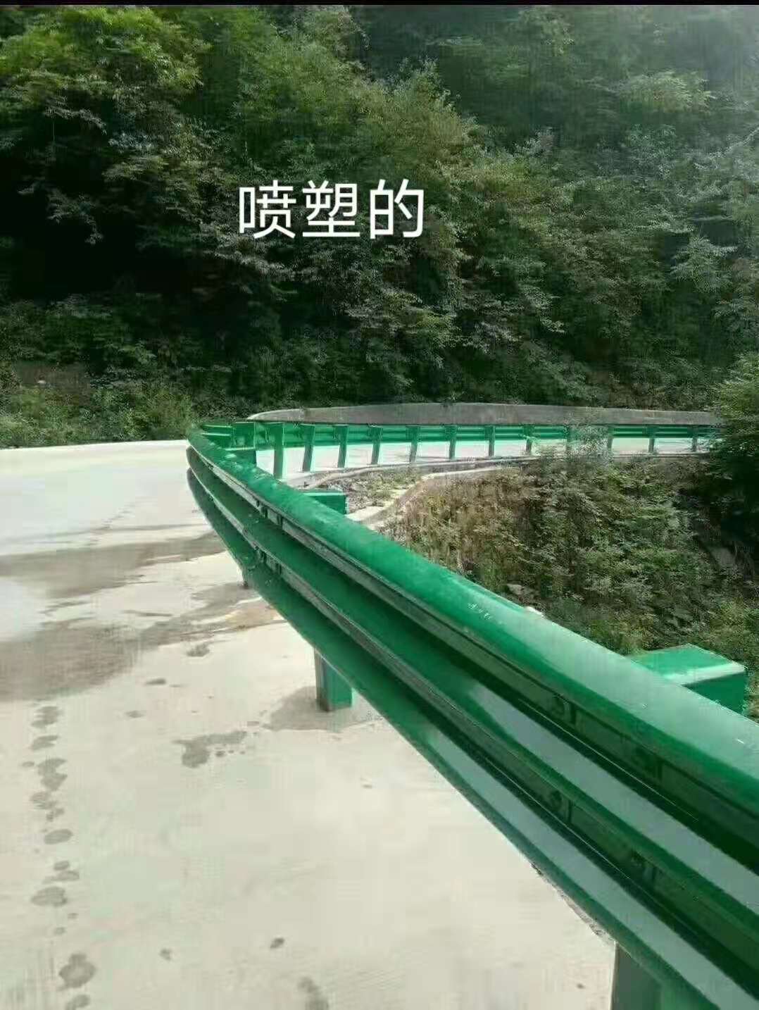 青岛道路波形护栏板回收价格 公路护栏板回收