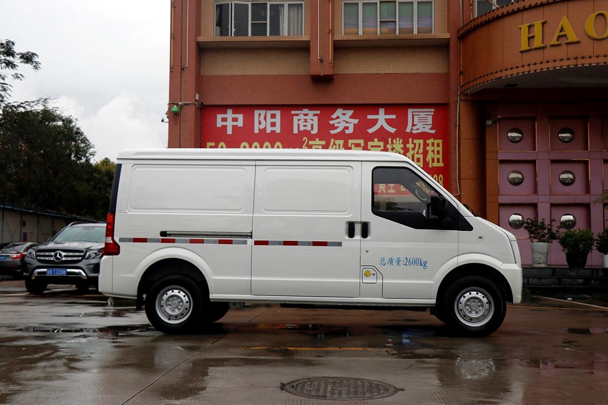 广州深圳出售新能源中面电动面包车货车以租代购