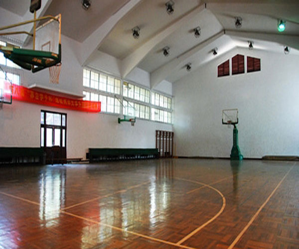 玉林篮球场木地板