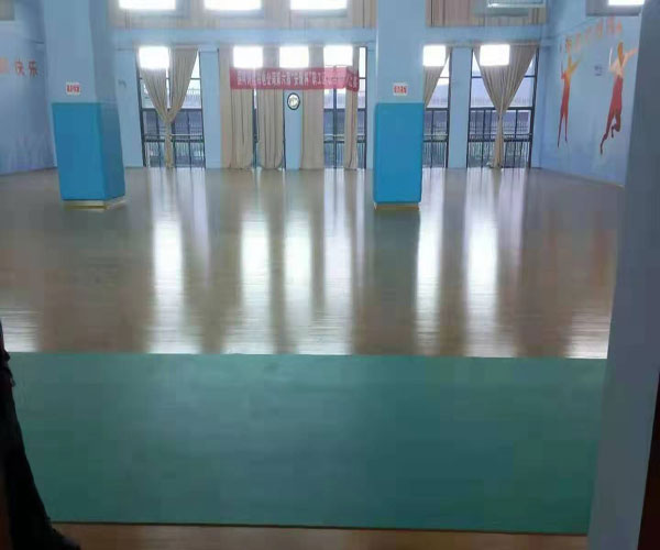广安羽毛球木地板安装 金踏体育设施