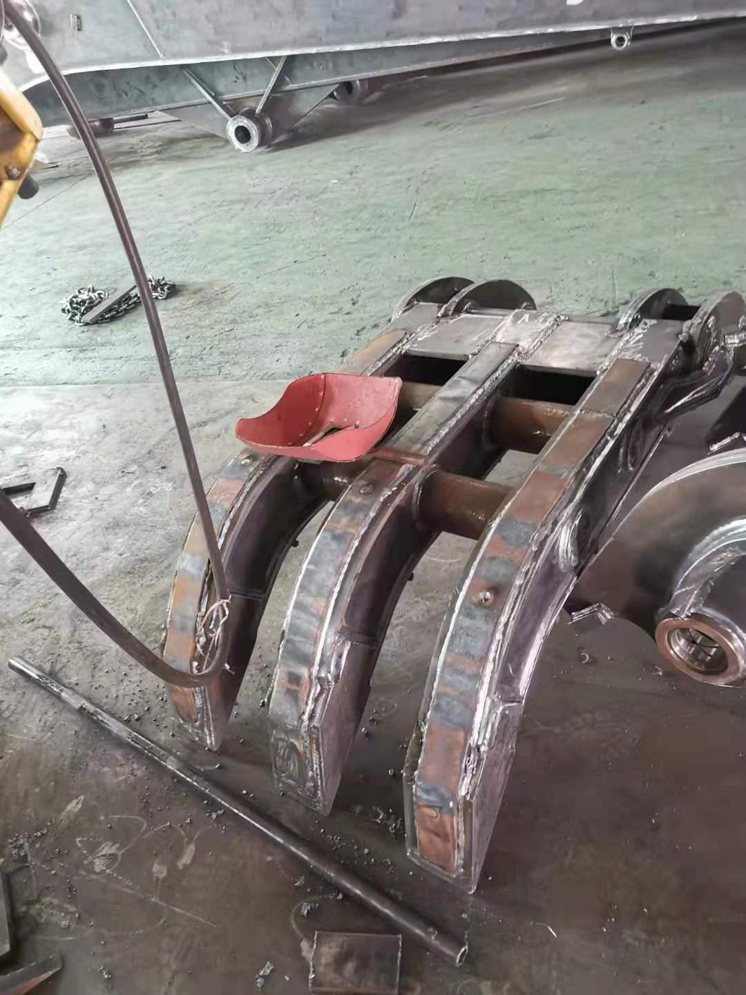 加长小臂 挖掘机打桩臂 杭州供应废铁夹供应商