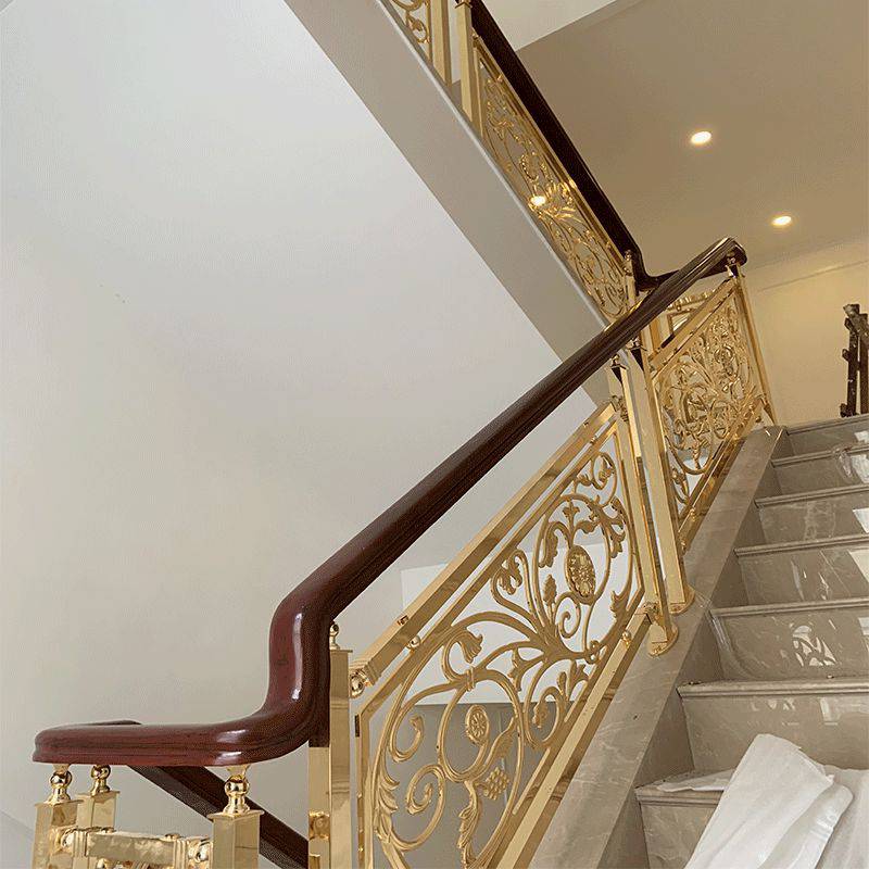 室内设计参考 汕头新中式别墅铜艺楼梯案例