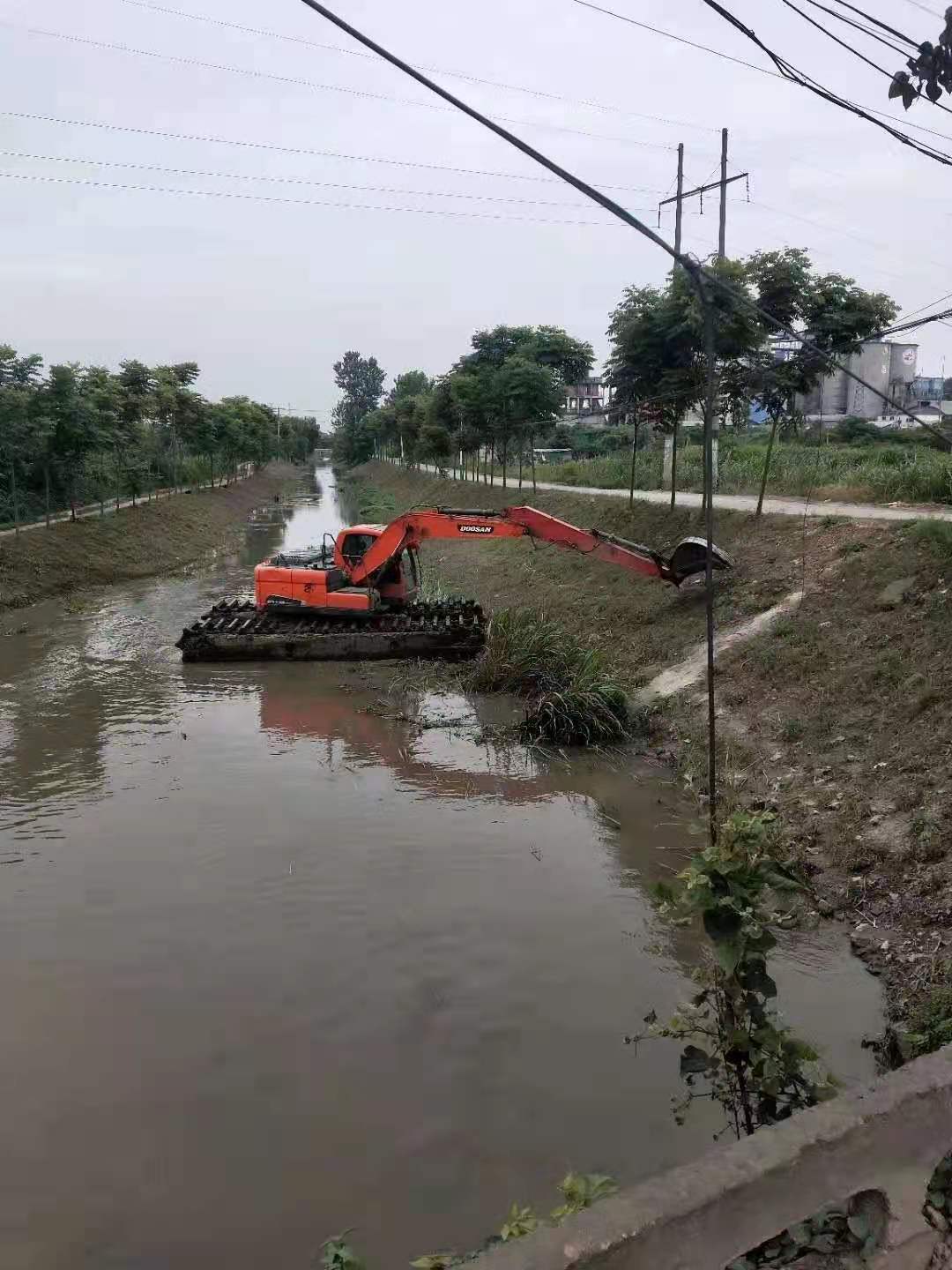 船挖机出租 鄂州水上挖掘机租赁 河道清淤