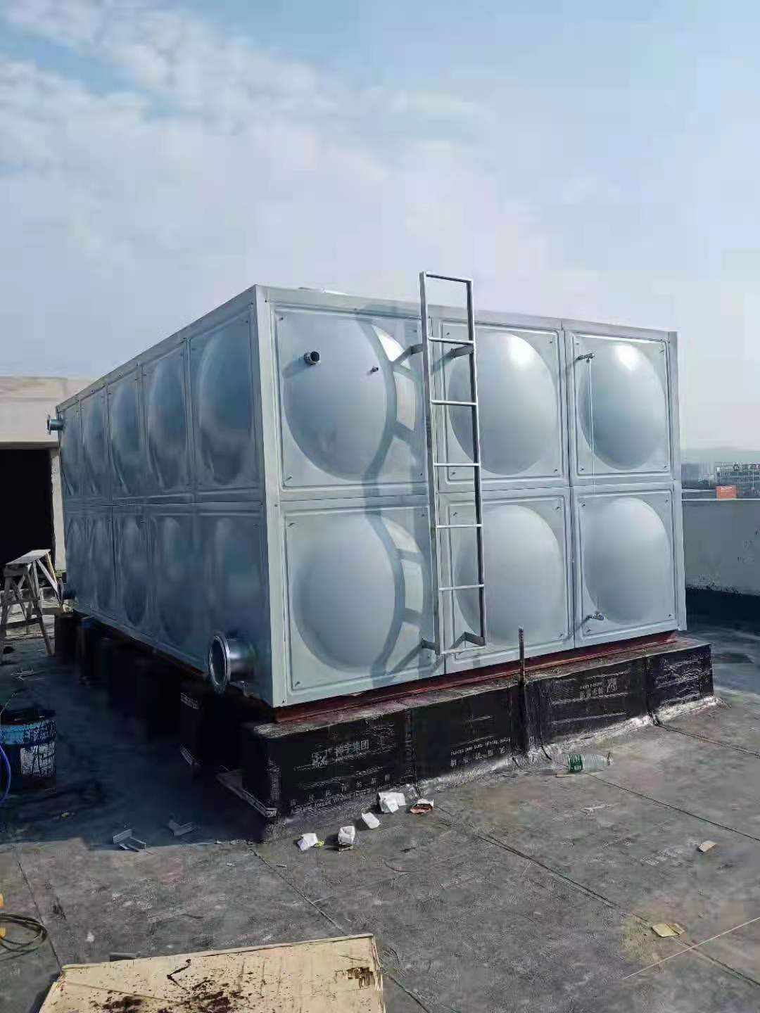 临安箱泵一体化厂家经销商 保温水箱做法