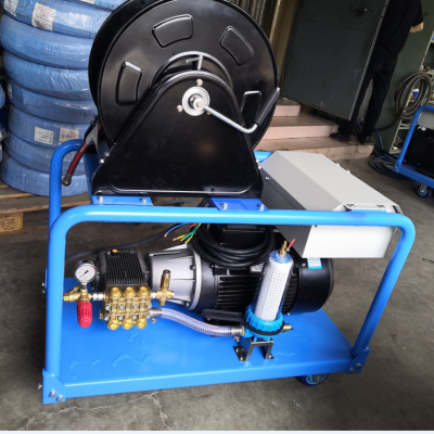 天津宇洁 350公斤21升流量 管道疏通机 AR高压泵