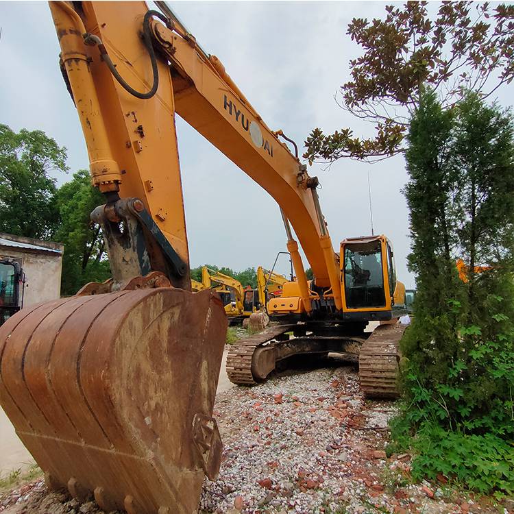 西藏山南二手挖掘机出售 现代385-9挖机 原装大型国产个人二手挖掘机转让