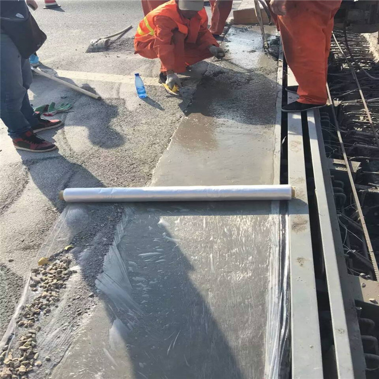 邢台沥青道路修补材料 道路混凝土修补材料一立方用量 路桥工程的修补