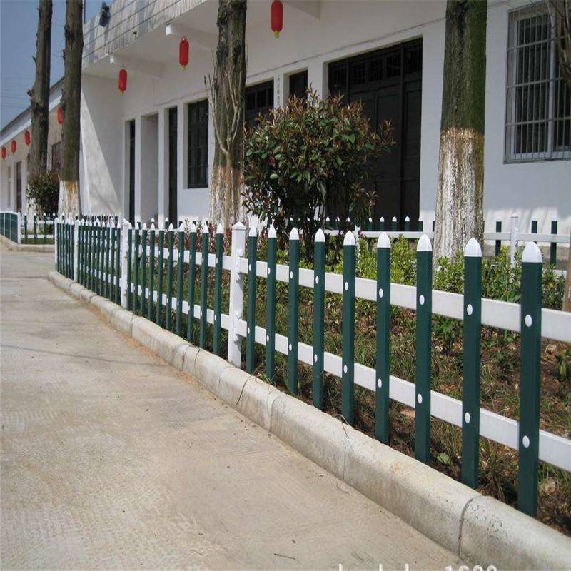 PVC草坪护栏 PVC塑钢草坪护栏小区花园护栏绿化隔离草坪防护栏