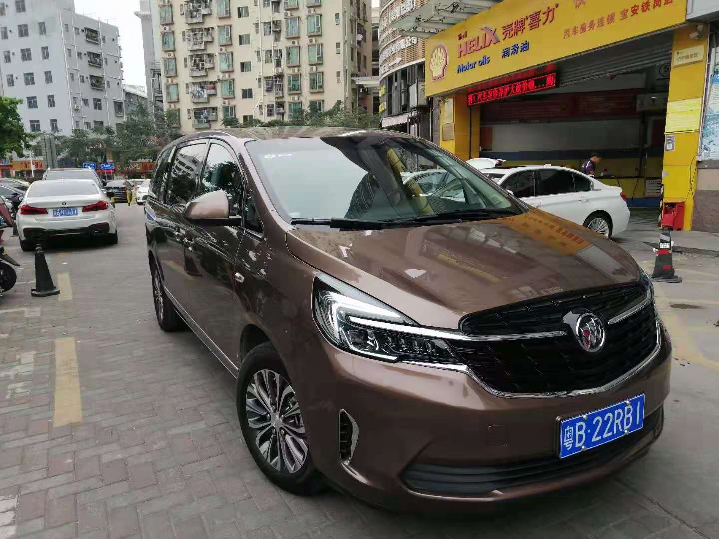 宝安国际会展奔驰商务租赁深圳汽车租赁