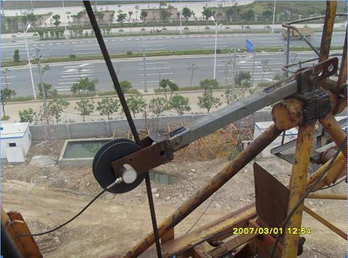 宁波塔吊黑匣子生产厂家-塔吊可视化安全系统-塔吊黑匣子群塔防碰撞系统