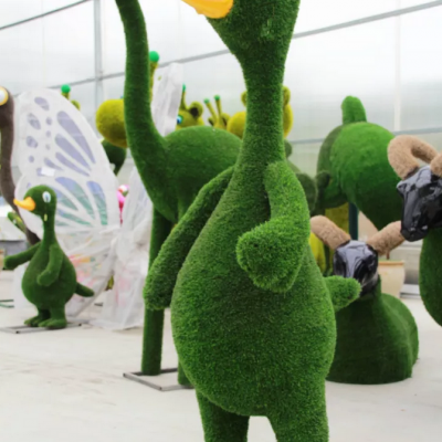 垂直绿雕 仿真真植物雕塑 四川雕塑厂厂家定制主题节庆雕塑造型