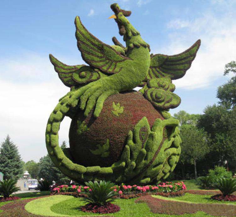贵州六盘水仿真绿雕厂家供应 加密草丝制作的绿雕摆件