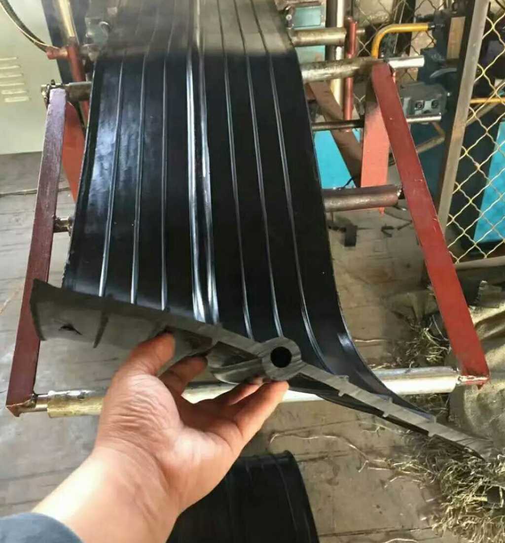 郑州钢边式止水带