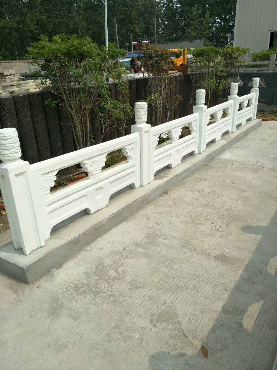 贵州重庆云南仿石栏杆，铸造石栏杆，户外河堤仿木栏杆